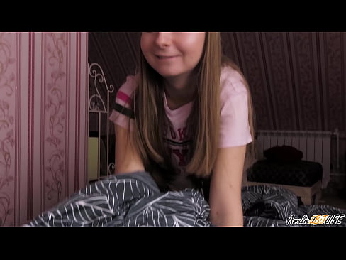 ❤️ Blondie Anamnyonya BFF wake Sana na Kupata Kinywa Chake Pononi kuu kwa sw.desixxxtube.ru ﹏